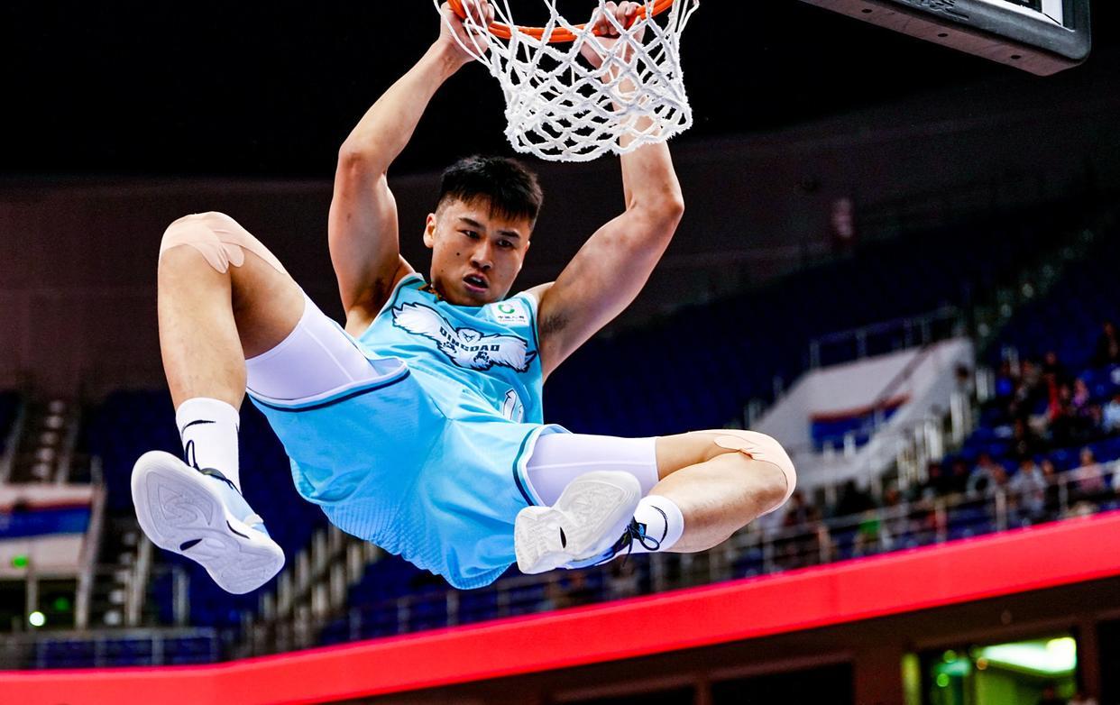 九游APP-青岛两老将宣布退役，辽篮引进2米03新星，姚明接班人加盟宁波